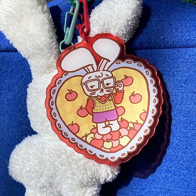 Laura Apple Pie Keychain